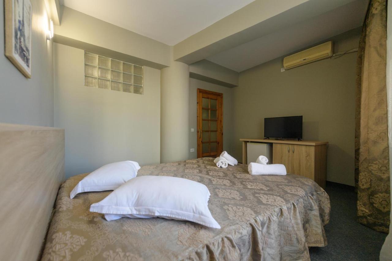 Hotel Cora Constanta Exterior photo