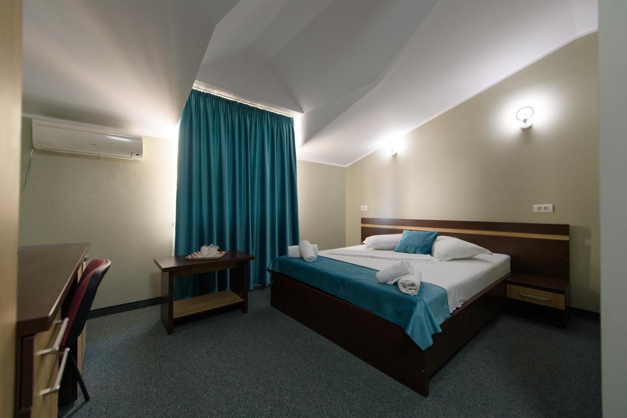 Hotel Cora Constanta Exterior photo